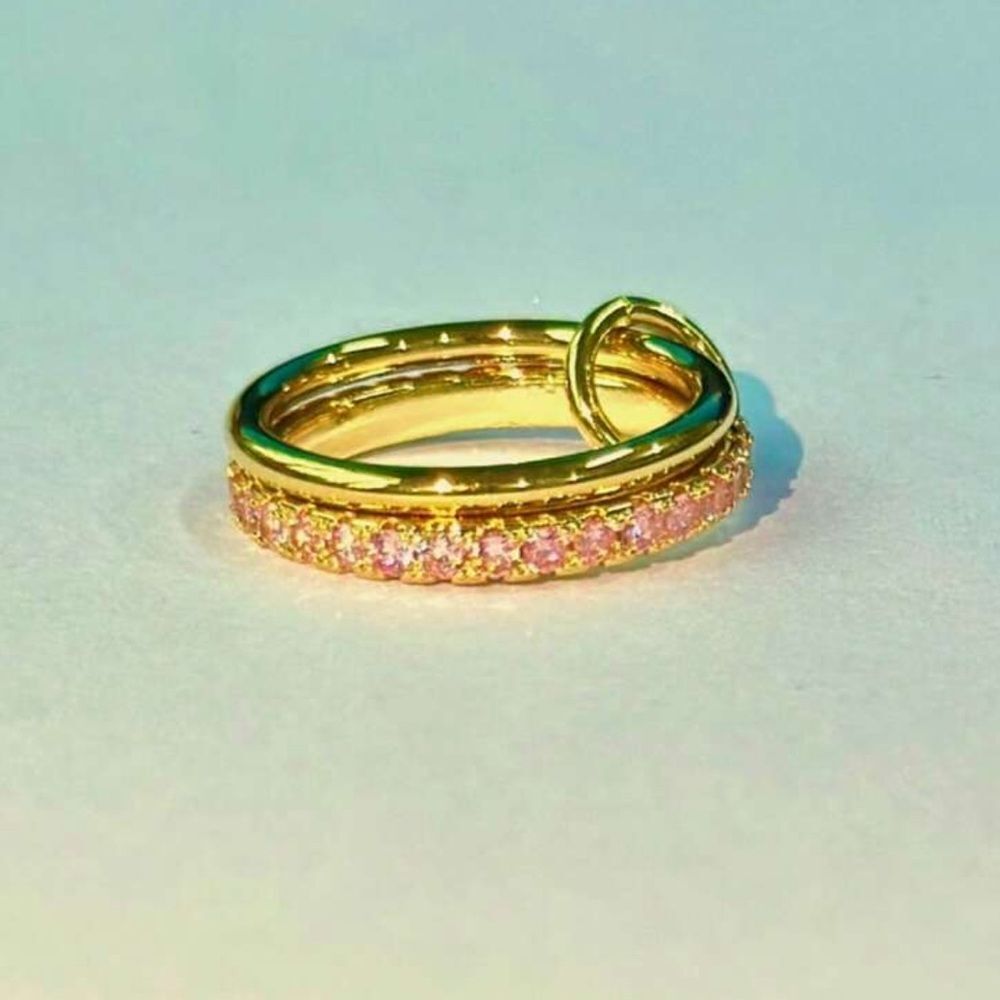 Gold and Pink ring Q325